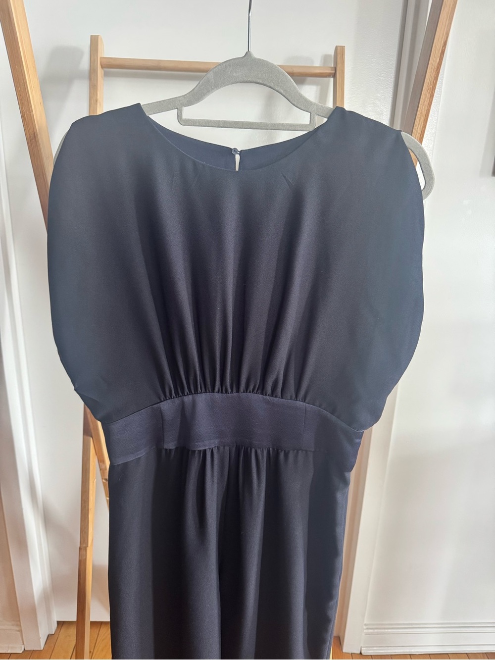 Women's Navy Sleeveless Gathered Waist jumpsuit